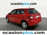 Usado Skoda Fabia 90 CV (66 kW) 2016 Rojo Utilitario