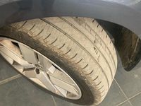 Usado Renault Clio V Intens 101 CV (74 kW) 2022 Gris Berlina