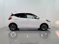 Usado Hyundai i10 64 CV (47 kW) 2025 Blanco Utilitario