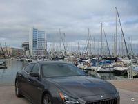 Usado Maserati Quattroporte GranLusso 430 CV (316 kW) 2018 Gris / plata Berlina