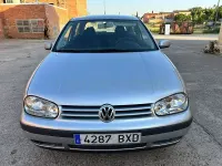 Usado VW Golf IV Conceptline 105 CV (77 kW) 2002 Gris / plata Berlina