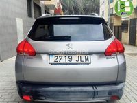 Usado Peugeot 2008 Style 110 CV (80 kW) 2017 Gris / plata SUV