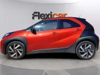 Usado Toyota Aygo X 72 CV (52 kW) 2022 Rojo SUV