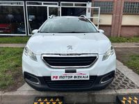 Usado Peugeot 2008 Active 92 CV (67 kW) 2015 Blanco SUV