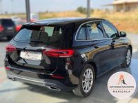 Usado Mercedes B180 116 CV (85 kW) 2019 Negro Monovolumen