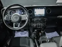 Usado Jeep Wrangler Sahara 381 CV (280 kW) 2022 Gris / plata SUV