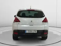 Usado Peugeot 3008 Access 120 CV (88 kW) 2016 Blanco SUV