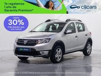 Usado Dacia Sandero Stepway 90 CV (66 kW) 2013 Gris / plata Berlina