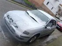 Usado Seat Leon Stella 105 CV (77 kW) 2006 Gris / plata Utilitario
