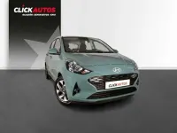 Usado Hyundai i10 67 CV (49 kW) 2024 Verde Utilitario