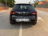 Usado Seat Leon Reference 105 CV (77 kW) 2013 Negro Berlina