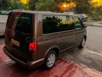 Usado VW Multivan Comfortline 140 CV (102 kW) 2011 Marrón Monovolumen