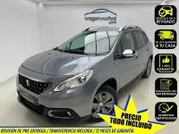 Usado Peugeot 2008 Style 100 CV (73 kW) 2017 Gris / plata SUV