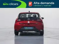 Usado Hyundai i20 101 CV (74 kW) 2022 Rojo Utilitario