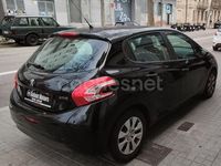Usado Peugeot 208 Access 68 CV (50 kW) 2013 Negro Utilitario