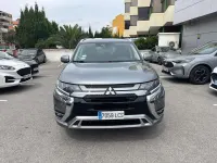 Usado Mitsubishi Outlander P-HEV 224 CV (164 kW) 2019 Gris SUV