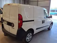 Usado Fiat Doblò 90 CV (66 kW) 2021 Blanco Monovolumen