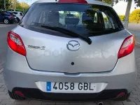 Usado Mazda 2 Active 86 CV (63 kW) 2008 Gris / plata Utilitario