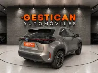 Usado Toyota Yaris Cross Style 116 CV (85 kW) 2024 Verde SUV