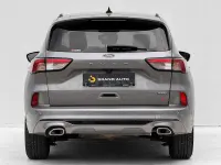 Usado Ford Kuga ST-Line 190 CV (139 kW) 2022 Gris / plata SUV
