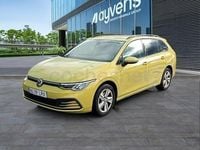 Usado VW Golf VIII Life 115 CV (84 kW) 2021 Amarillo Familiar