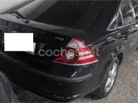 Usado Ford Mondeo Trend 130 CV (95 kW) 2007 Negro Berlina