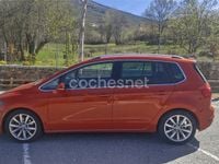 Usado VW Golf Sportsvan Advance 110 CV (80 kW) 2017 Naranja Monovolumen