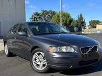 Usado Volvo S60 163 CV (119 kW) 2004 Gris Berlina