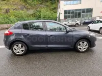Usado Renault Mégane Business 95 CV (69 kW) 2014 Gris / plata Berlina