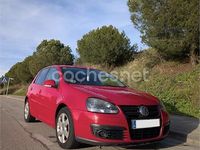 Usado VW Golf V Highline 140 CV (102 kW) 2007 Rojo Berlina
