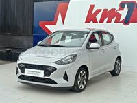 Usado Hyundai i10 63 CV (46 kW) 2025 Gris / plata Utilitario