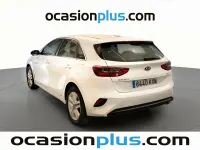 Usado Kia Ceed 101 CV (74 kW) 2019 Blanco Utilitario