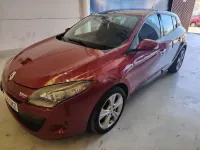 Usado Renault Mégane III Dynamique 180 CV (132 kW) 2009 Rojo Berlina