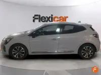 Usado Renault Clio Techno 90 CV (66 kW) 2025 Gris Utilitario