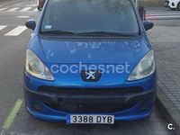 Usado Peugeot 1007 75 CV (55 kW) 2005 Azul Monovolumen