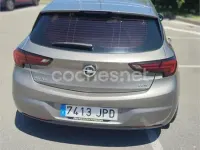 Usado Opel Astra Dynamic 110 CV (80 kW) 2016 Gris / plata Berlina