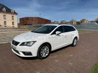 Usado Seat Leon Style 115 CV (84 kW) 2020 Blanco Familiar