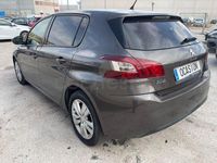 Usado Peugeot 308 Allure 120 CV (88 kW) 2015 Negro Berlina