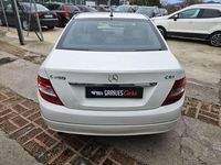 Usado Mercedes C200 Avantgarde 136 CV (100 kW) 2009 Blanco Berlina