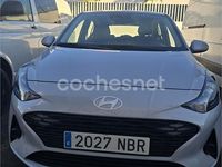 Usado Hyundai i10 67 CV (49 kW) 2025 Gris / plata Utilitario
