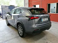 Usado Lexus NX300h 197 CV (144 kW) 2016 Gris / plata SUV