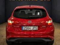Usado Nissan Pulsar Acenta 115 CV (84 kW) 2016 Rojo Utilitario