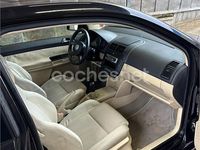 Usado VW Polo Trendline 75 CV (55 kW) 2003 Negro Berlina