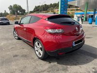 Usado Renault Mégane Dynamique 130 CV (95 kW) 2010 Rojo Berlina