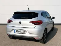 Usado Renault Clio V Zen 90 CV (66 kW) 2021 Plateado Berlina