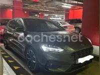 Usado Ford Focus ST-Line 125 CV (91 kW) 2019 Gris / plata Berlina