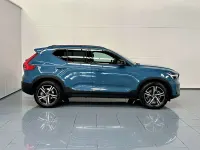 Usado Volvo XC40 Plus 197 CV (144 kW) 2025 Azul SUV