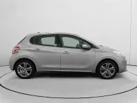 Usado Peugeot 208 Allure 82 CV (60 kW) 2015 Gris / plata Utilitario