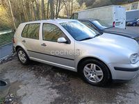 Usado VW Golf IV Highline 130 CV (95 kW) 2002 Gris / plata Berlina