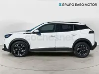 Usado Peugeot 2008 Allure Turbo 100 CV (73 kW) 2020 Blanco SUV
